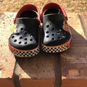 Crocs size 9 toddler